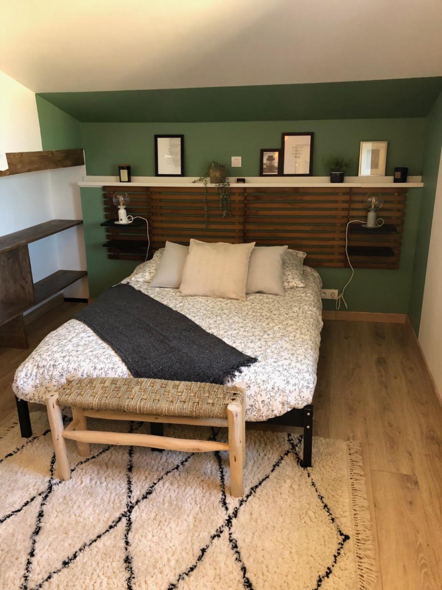 Au Dessus De Chez Nous Bed & Breakfast Doulezon Ngoại thất bức ảnh